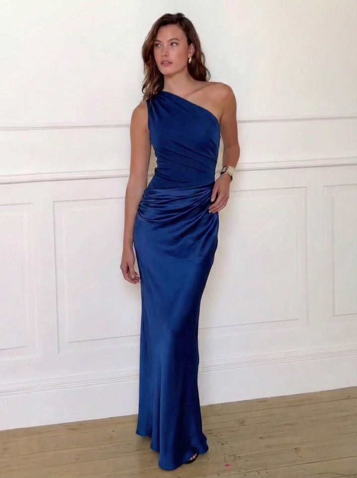 Ava | Graceful One-Shoulder Race Dress with Sleek Maxi Skirt