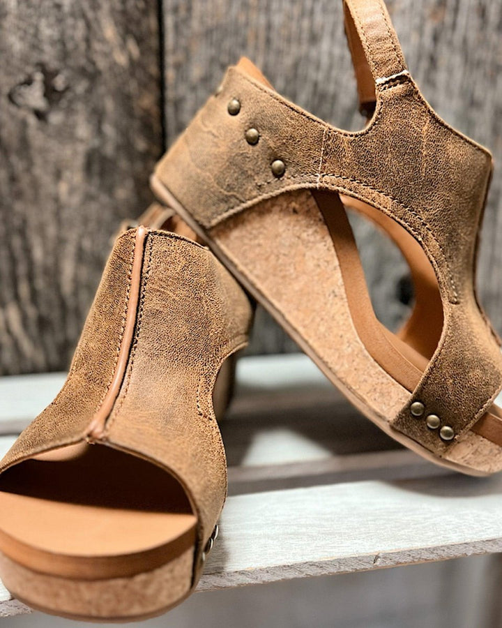 Chloe | Timeless Chunky Sandals with Cut-Out Wedge Platform