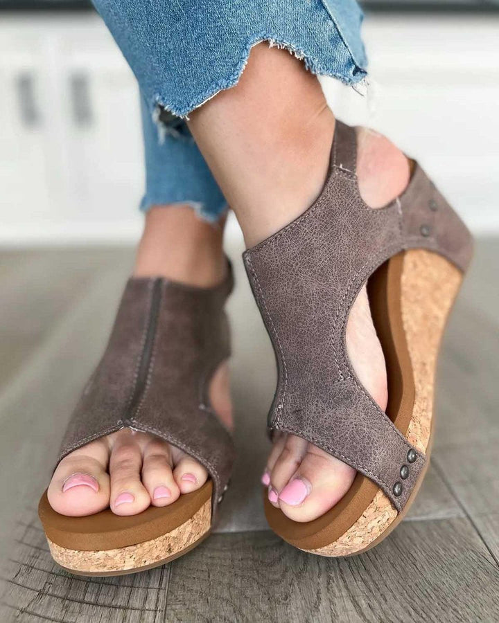 Chloe | Timeless Chunky Sandals with Cut-Out Wedge Platform