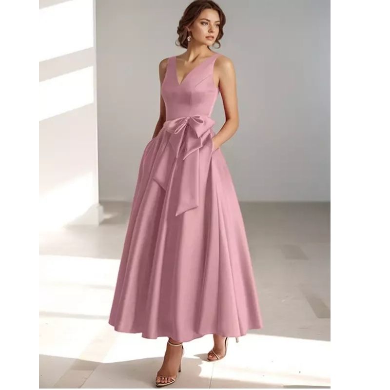 Eliana | Polished Pleated V-Neck Midi Races Dresses