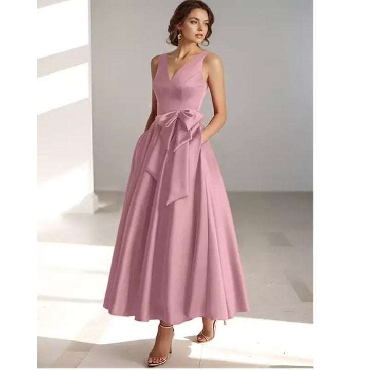 Eliana | Polished Pleated V-Neck Midi Races Dresses