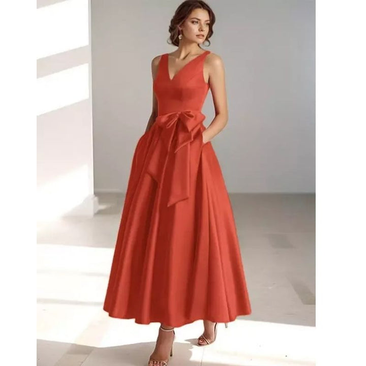 Eliana | Polished Pleated V-Neck Midi Races Dresses