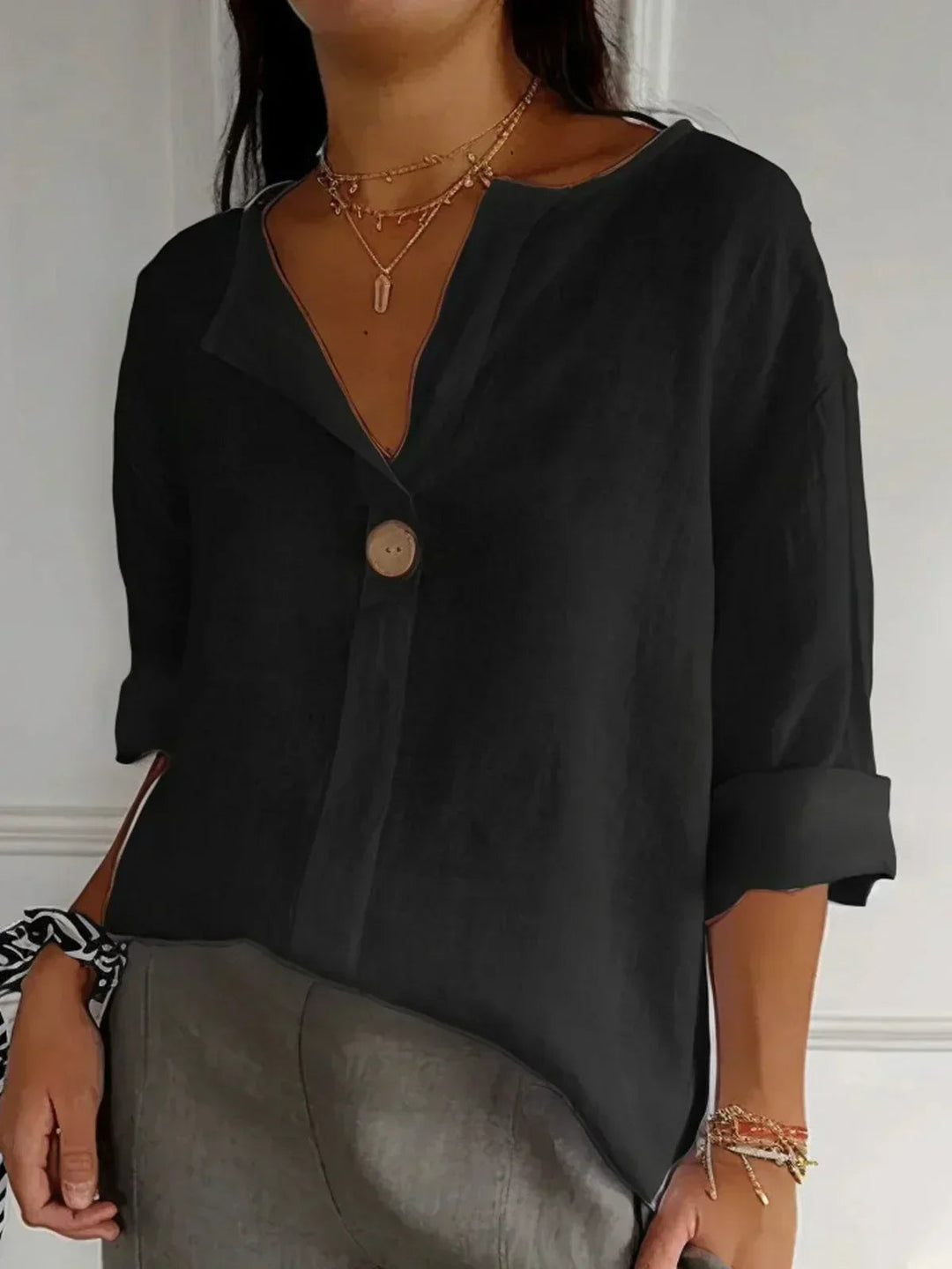 Elodie | Relaxed V-Neck Button Summer Top