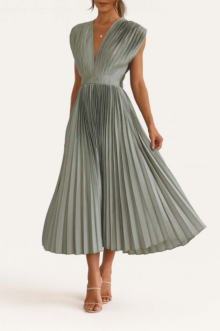 Emma | Relaxed Pleated V-Neck Race Dress