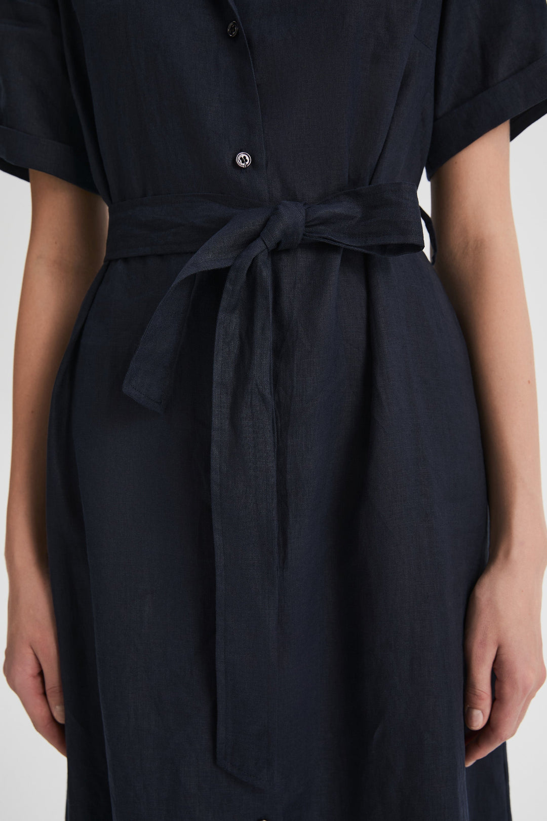 Evie | Timeless Maxi Linen Dress with Tie-Waist Shirt Collar