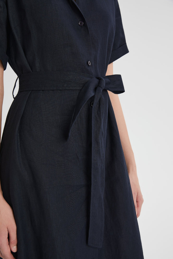 Evie | Timeless Maxi Linen Dress with Tie-Waist Shirt Collar