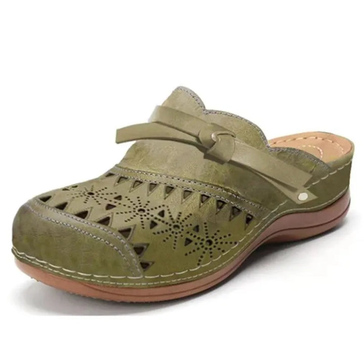 Heidi | Refined Orthopedic Clog Sandals with Cut-Out Detail