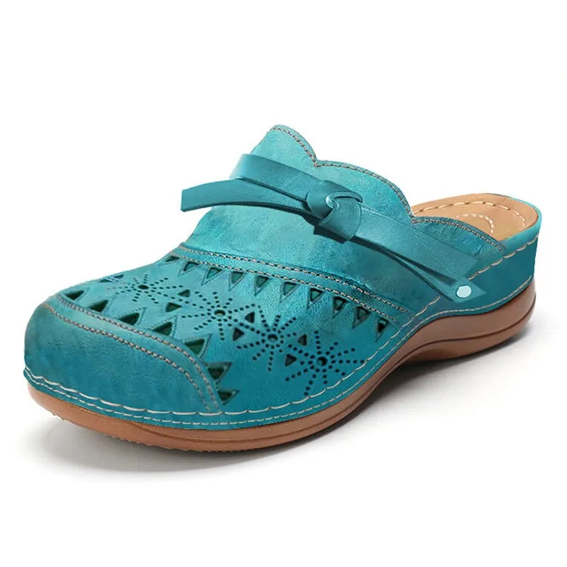 Heidi | Refined Orthopedic Clog Sandals with Cut-Out Detail