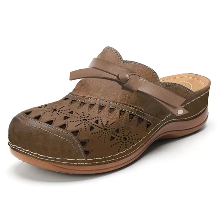 Heidi | Refined Orthopedic Clog Sandals with Cut-Out Detail