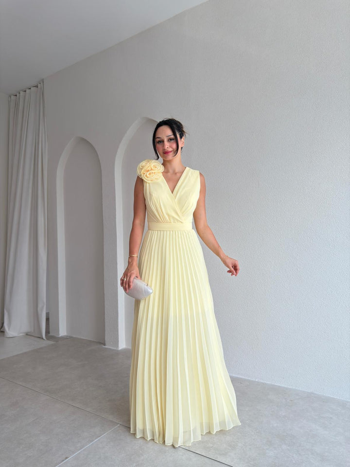 Imogen | Graceful Pleated Floral Appliqué Cocktail Dress