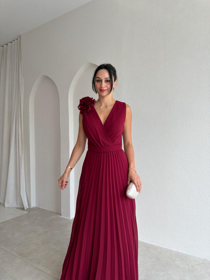 Imogen | Graceful Pleated Floral Appliqué Cocktail Dress