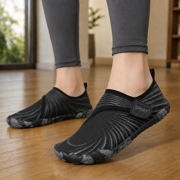 Lola | Cosy Five-Toe Water Shoes for Beach and Swim