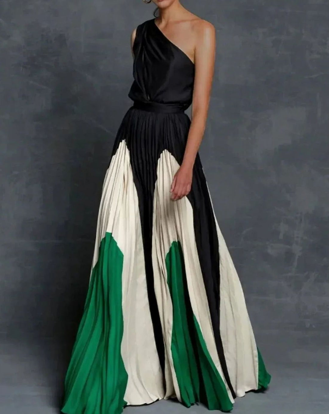 Lottie | Relaxed One Shoulder Pleated Maxi Dress