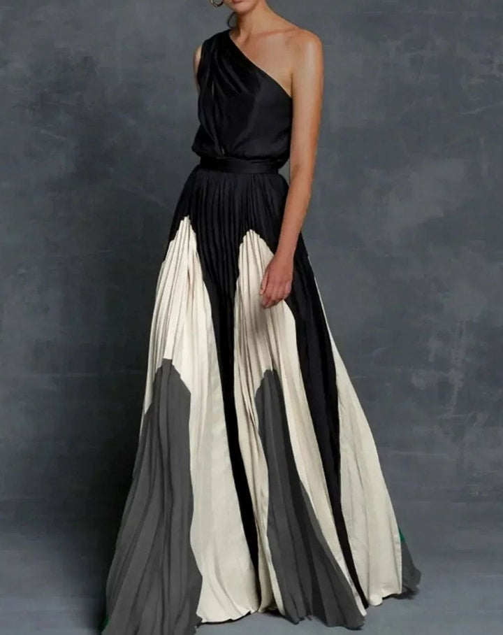 Lottie | Relaxed One Shoulder Pleated Maxi Dress