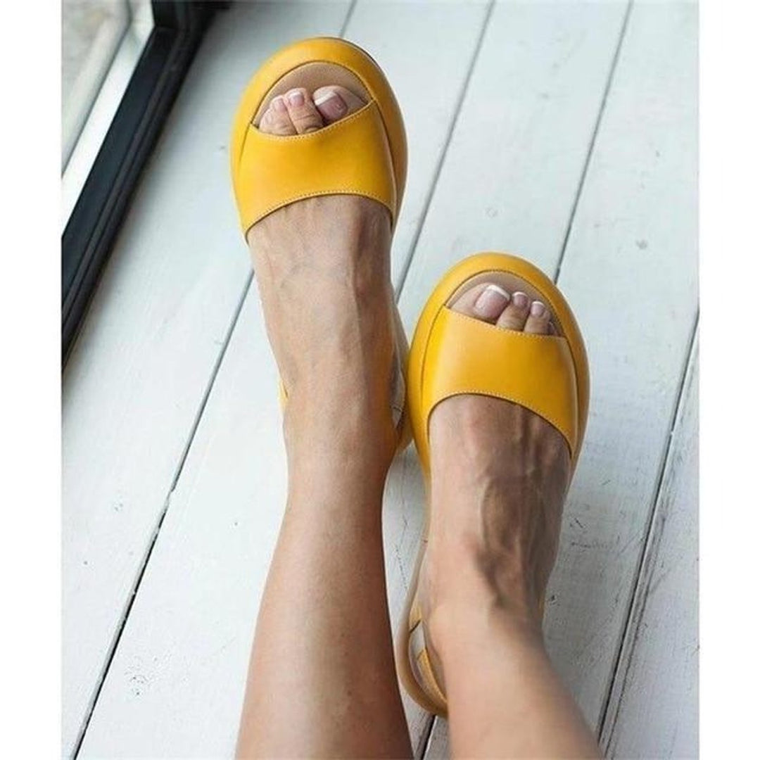 Lyla | Elegant Peep-Toe Slingback Flat Sandals