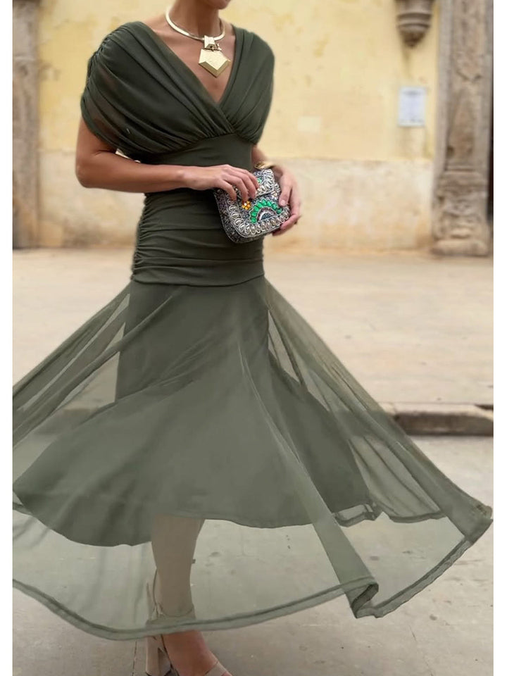 Lyla | Stylish Ruched V-Neck Midi Party Dress