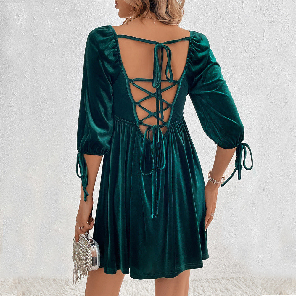 Matilda | Chic Square Neck Velvet Mini Christmas Dress