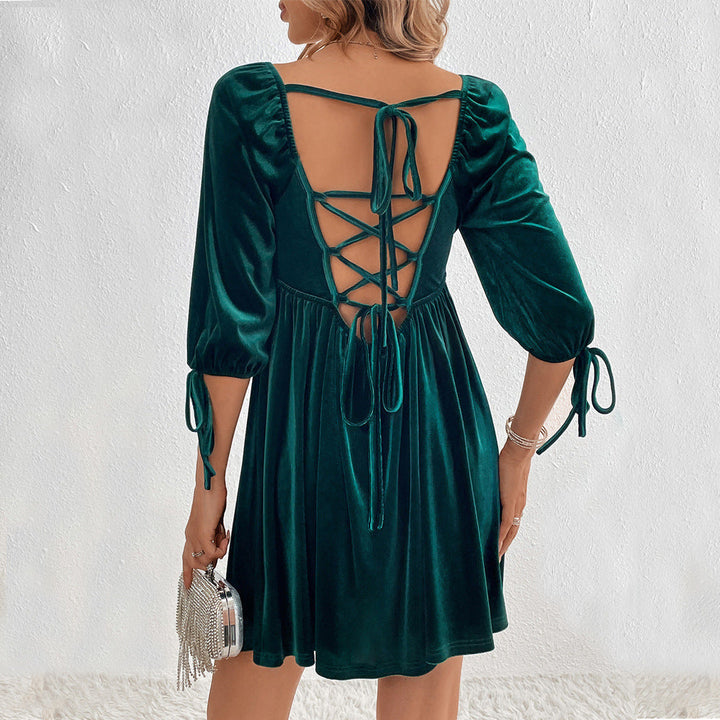 Matilda | Chic Square Neck Velvet Mini Christmas Dress