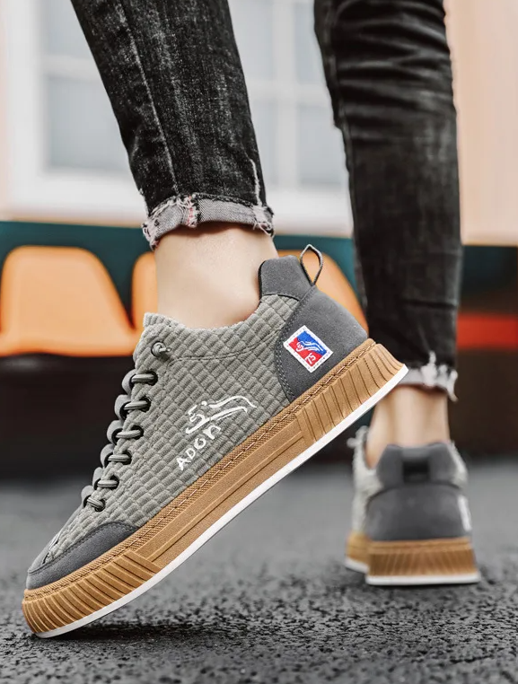 Miles | Refined Textured Low-Top Orthopedic Shoes