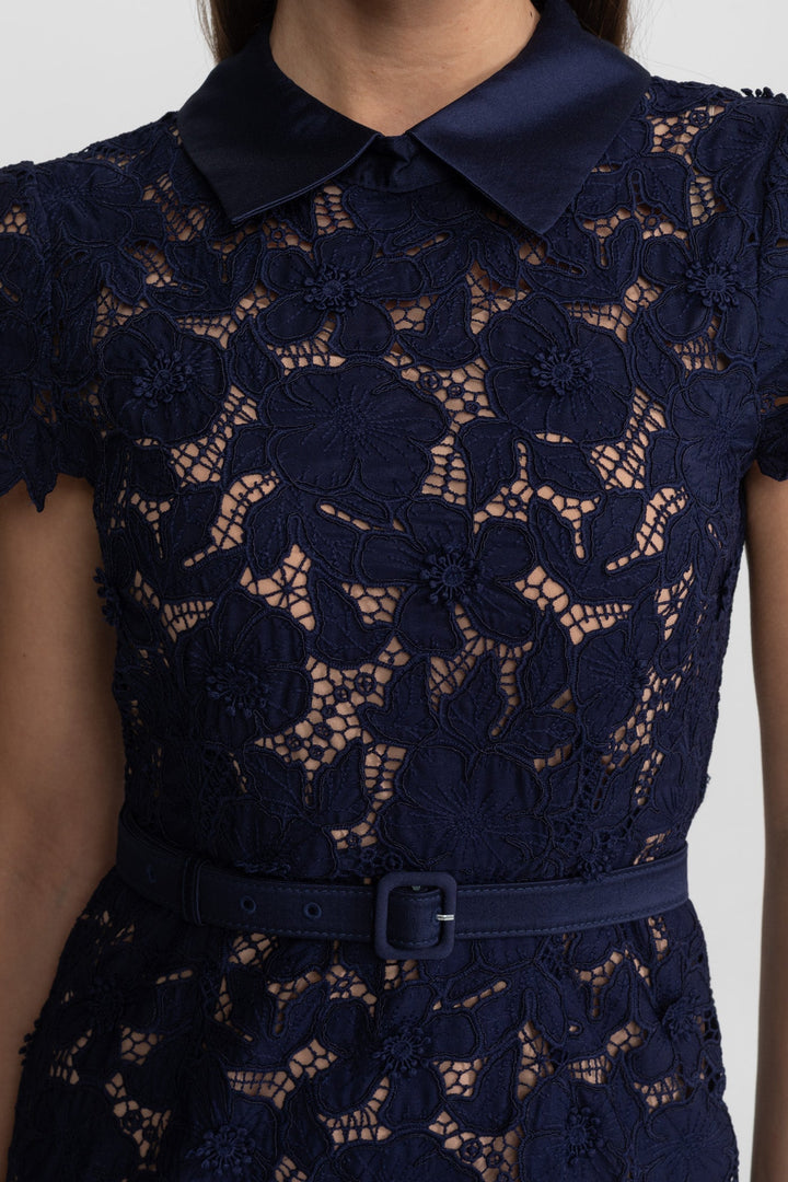 Piper | Chic Collared Lace Belted Races Dresses