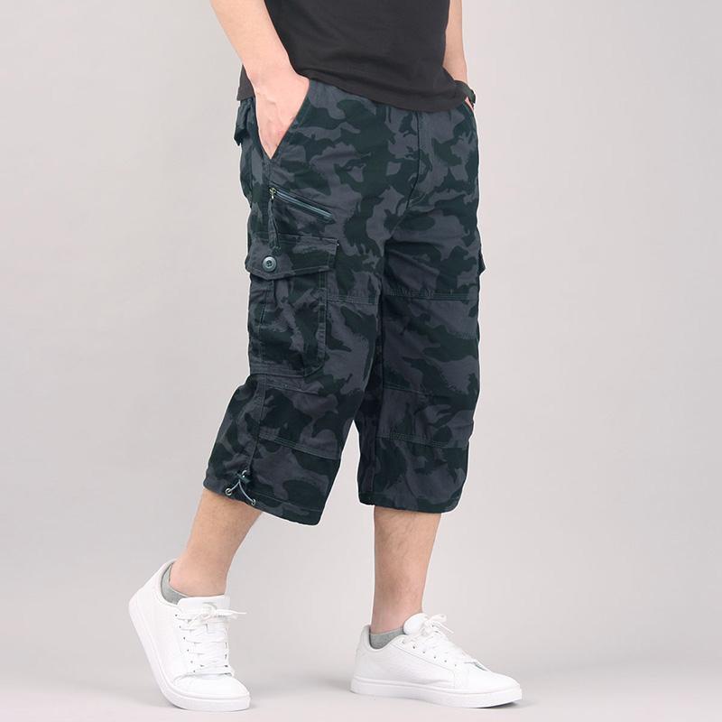 River | Chic Utility Cargo Shorts with Multi-Pocket Detail