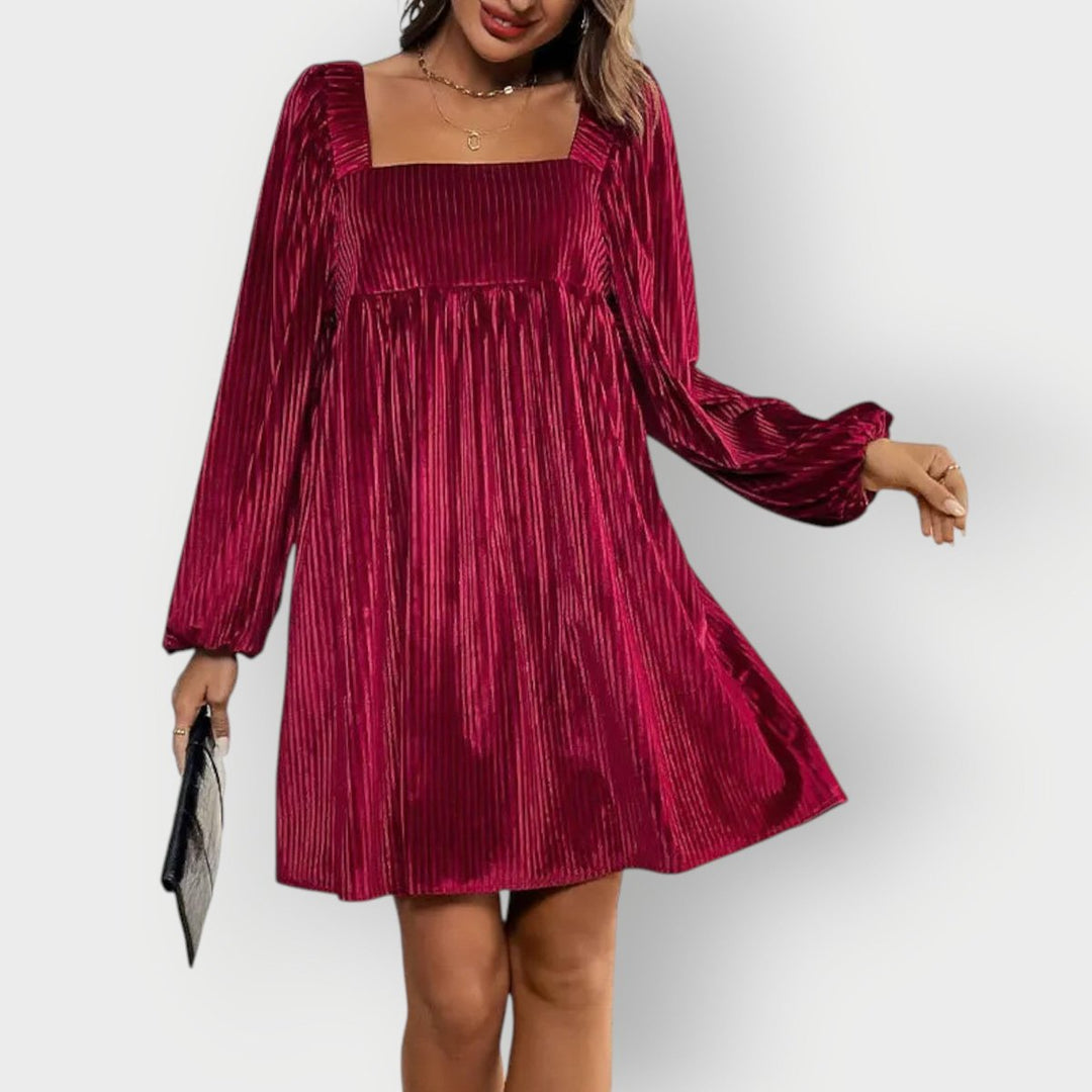 Sofia | Relaxed Pleated Square Neck Christmas Dress