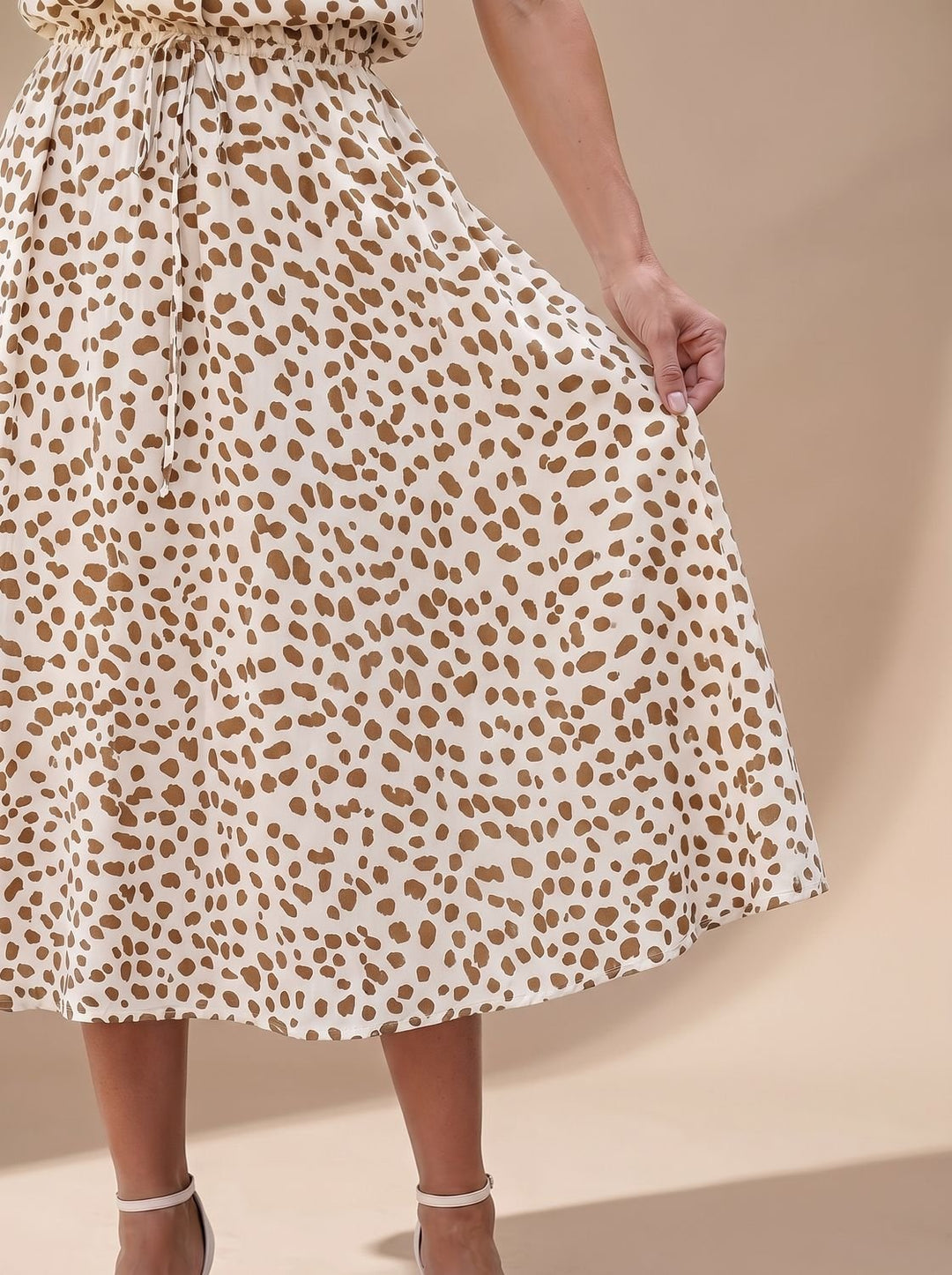Stella | Sophisticated Printed Short Sleeve Midi Dress